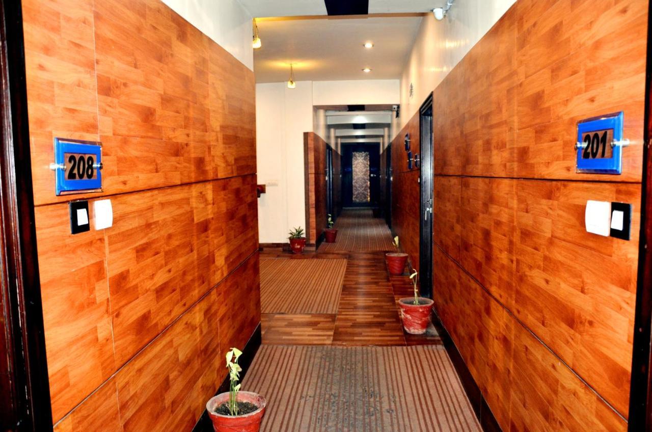Hotel B.R. Inn Pānīpat Zewnętrze zdjęcie