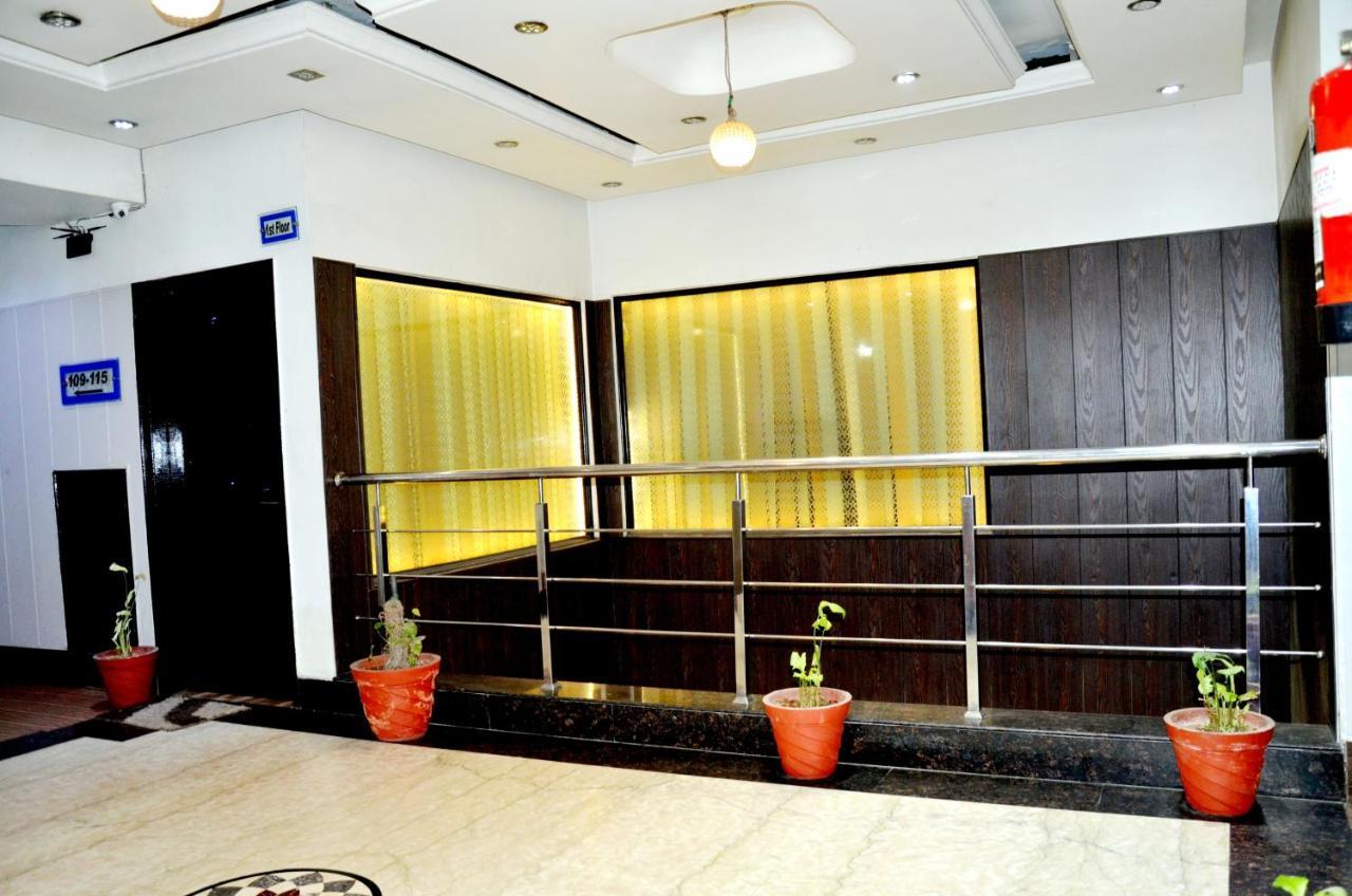 Hotel B.R. Inn Pānīpat Zewnętrze zdjęcie
