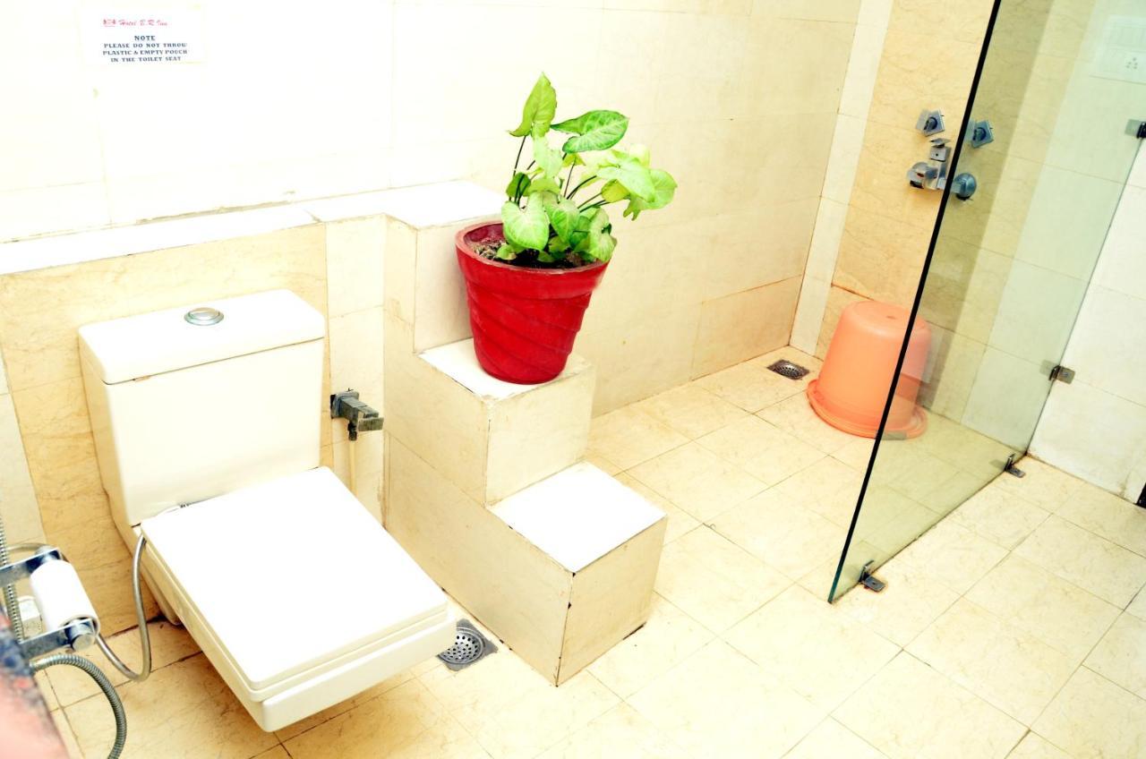 Hotel B.R. Inn Pānīpat Zewnętrze zdjęcie