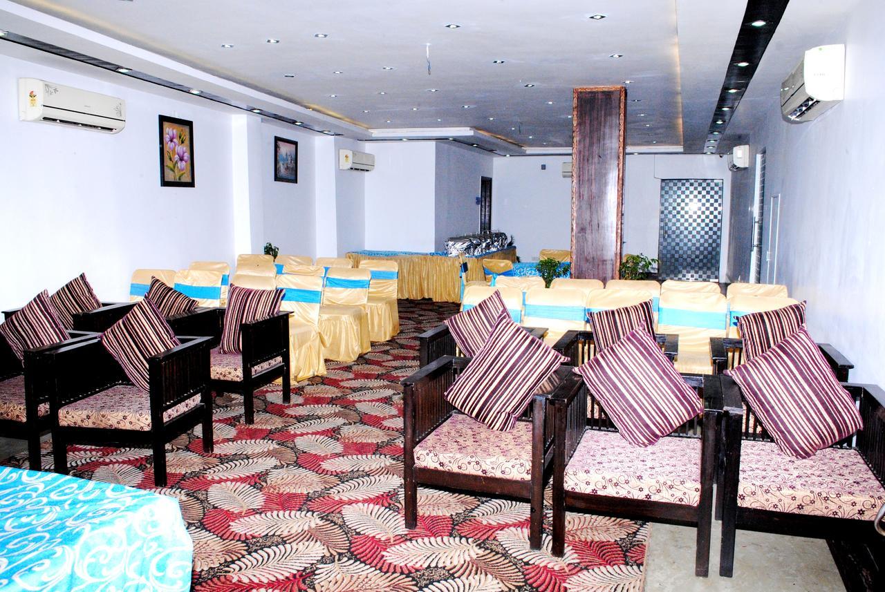 Hotel B.R. Inn Pānīpat Zewnętrze zdjęcie